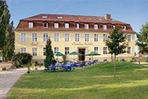 Familien- Und Freizeithotel Gutshaus Petkus Image