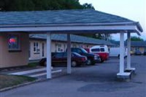 Fauld's Motel Sarnia Image