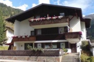Ferienhaus Am Grossglockner Image