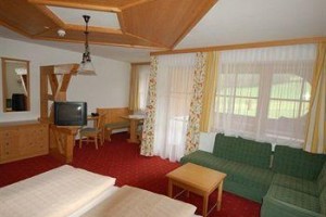Ferienhof Unterhochstatt voted 2nd best hotel in Schwendt