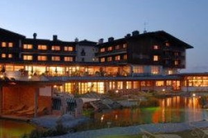 Feuerberg Mountain Resort Steindorf am Ossiacher See Image
