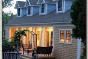 Four Gables Cottages and Suites Provincetown Image