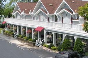 French Country Inn Image