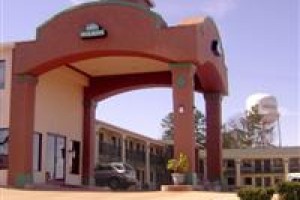 Garden Inn & Suites Hogansville Image