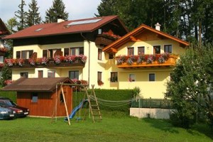 Gastehaus Alpenblick Attersee voted 2nd best hotel in Attersee