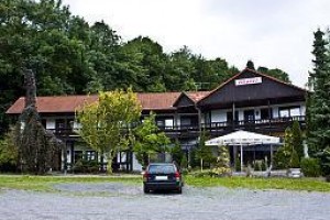Gasthaus & Motel Zur Festwiese Image
