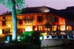 Georges Blanc Parc & Spa voted  best hotel in Vonnas