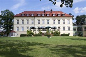 Golf Und Wellnesshotel Schloss Teschow Image