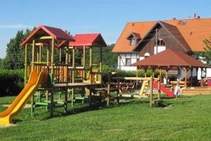 Gosciniec Nowa Wioska voted 3rd best hotel in Walbrzych