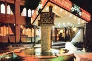 Gostaresh Hotel Image