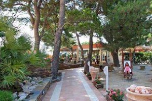 Grand Hotel Du Lido voted 3rd best hotel in Argeles-sur-Mer