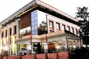 Grand Mumtaz Hotel Srinagar Image