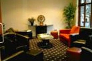 Grange Hotel Crawley Image