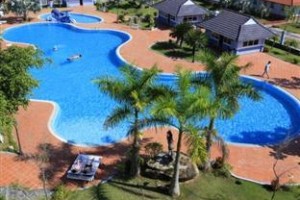 Green Eye Resort voted  best hotel in Di An