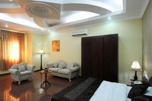 Green Oasis Hotel Image