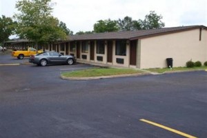 Greenhouse Inn And Lodge Image