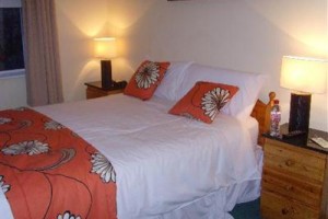 Greenlawn Lodge Image