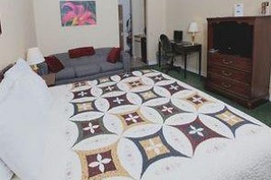 Guesthouse Inn & Extended Stay Suites Image