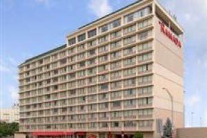 Ramada Downtown Cincinnati Image
