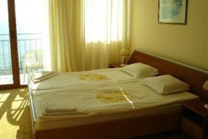 Guest Rooms Ianis Paradise Image
