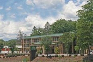 GuestHouse International Inn Biltmore Asheville Image