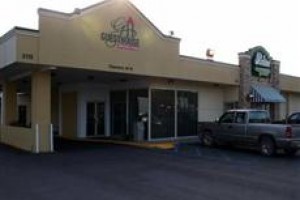 GuestHouse International Poplar Bluff Image