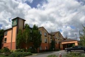 GuestHouse International Inn & Suites Monroe (Washington) Image