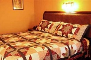 Guggisberg Swiss Inn Millersburg Image