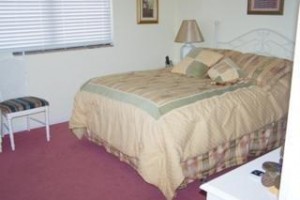 Gulf Winds Resort Condominium Image