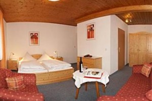 Hotel Hambergers Posthotel Reit im Winkl Image