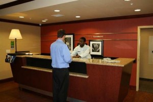 Hampton Inn Fairmont Image