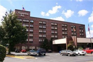 Hampton Inn Frederick Image