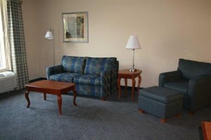 Hampton Inn Gloucester Image