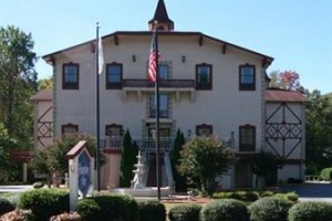 Hampton Inn Helen voted 3rd best hotel in Helen