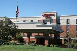 Hampton Inn Mchenry Image