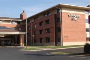 Hampton Inn Minnetonka voted 2nd best hotel in Minnetonka