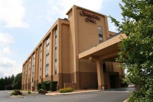 Hampton Inn Morgantown Image