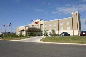 Hampton Inn Seguin Image
