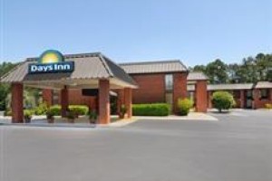 Days Inn Statesboro Image