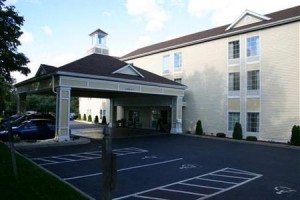 Hampton Inn Sturbridge Image