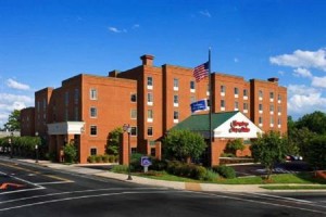 Hampton Inn and Suites Charlottesville - At The University voted 5th best hotel in Charlottesville