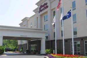 Hampton Inn & Suites Clinton Image