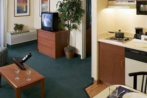 Hampton Inn and Suites Denver-Cherry Creek voted  best hotel in Glendale 