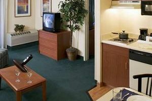 Hampton Inn and Suites Denver-Cherry Creek Image