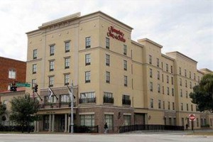 Hampton Inn & Suites Savannah Historic District Image