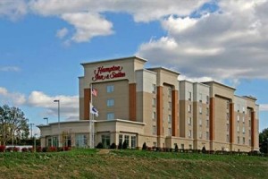 Hampton Inn & Suites Pittsburgh-Meadow Lands voted  best hotel in Washington 