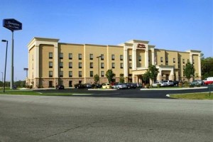 Hampton Inn & Suites Richmond Image