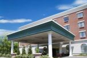 Hampton Inn & Suites Rockville Centre voted  best hotel in Rockville Centre