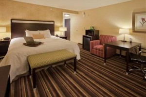 Hampton Inn & Suites Seattle/Federal Way Image