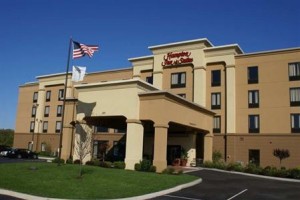 Hampton Inn & Suites Toledo-Perrysburg voted 3rd best hotel in Rossford